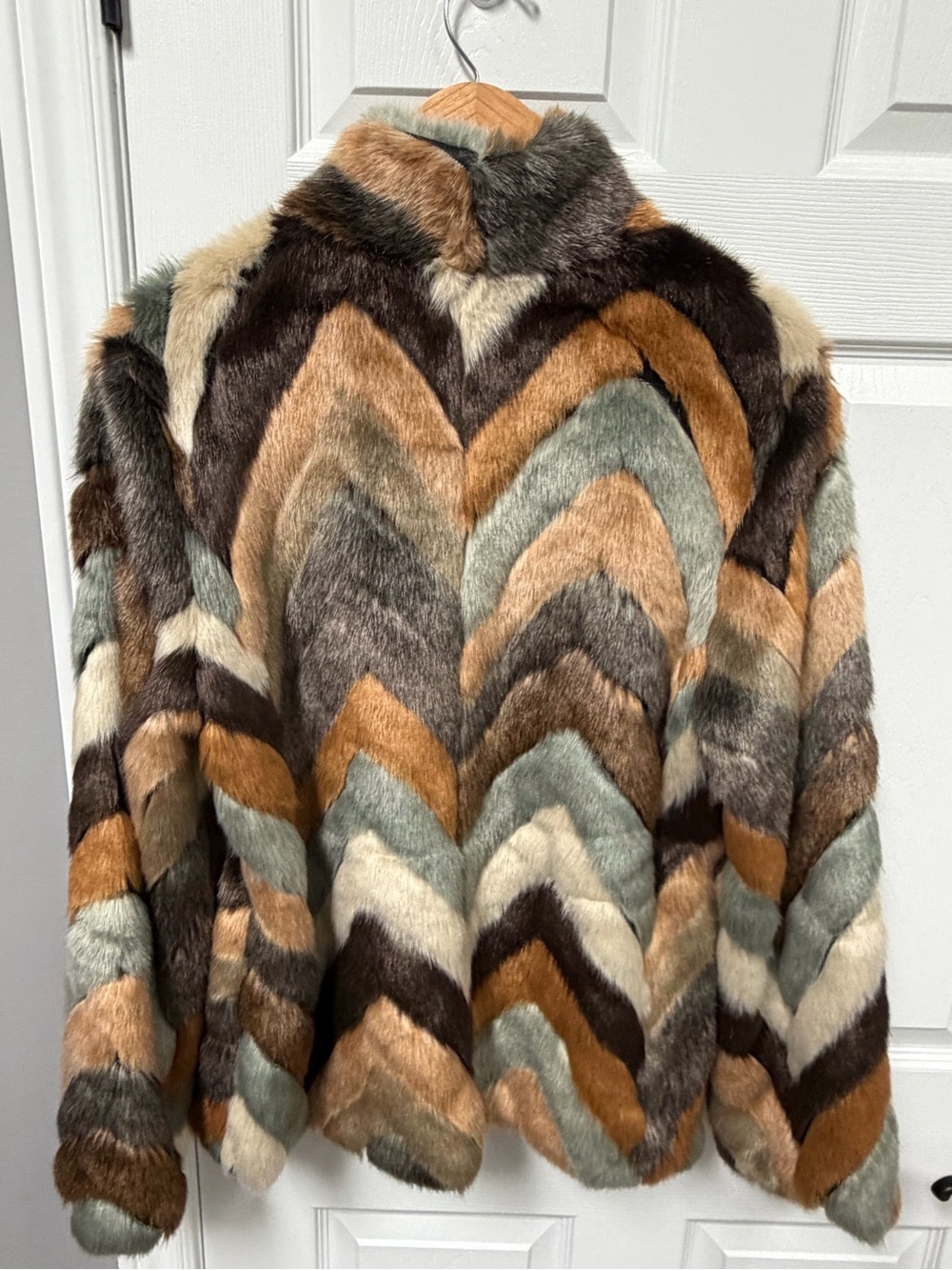 Guess Multi-Color Chevron Faux Fur Jacket - Picture 6 of 11